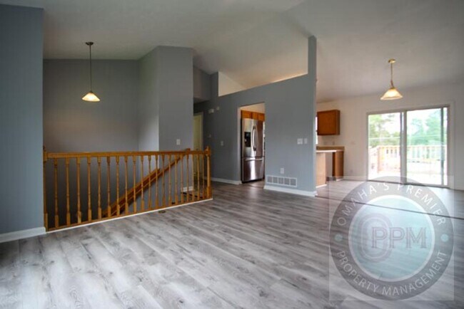Foto del edificio - Beautiful 3Bd/2Ba Split entry in Omaha!