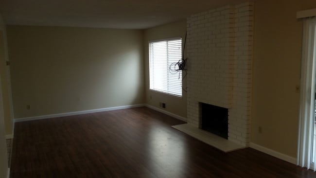 Building Photo - 280 Richfield Dr