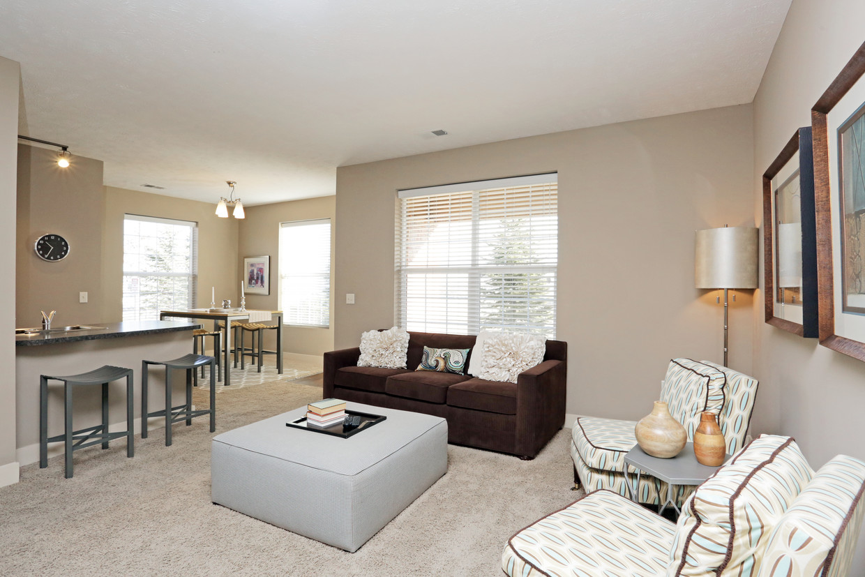 Photo - Broadmoor Hills Apartments