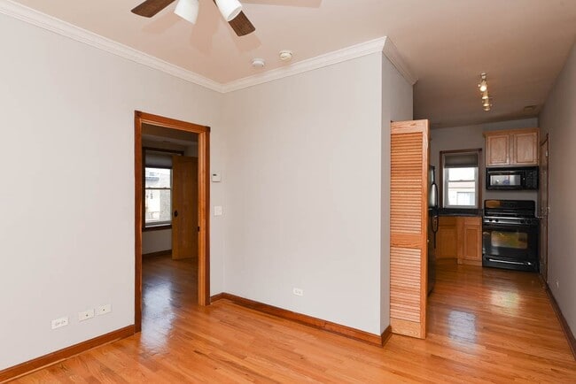 Building Photo - 3243 N Clifton Ave