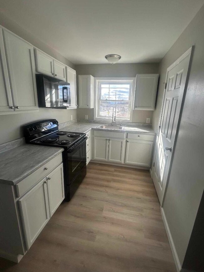 Building Photo - 1326 Tranbarger Dr