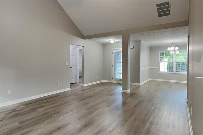 Foto del edificio - 6345 Aarons Way