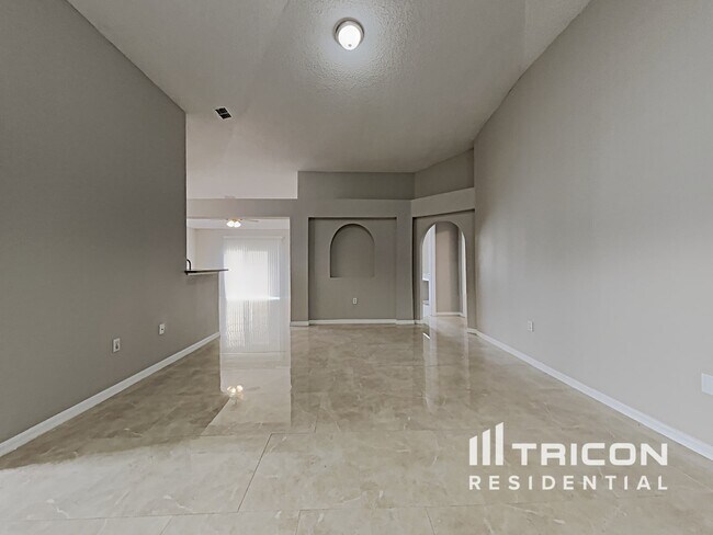 Foto del edificio - 7346 Prosperity Park Rd N