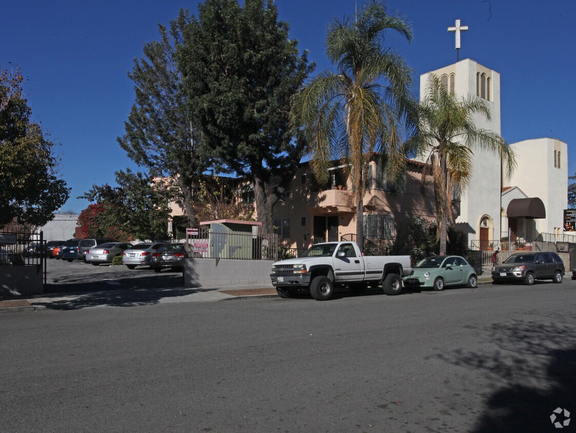Foto del edificio - 1725 New Hampshire Ave