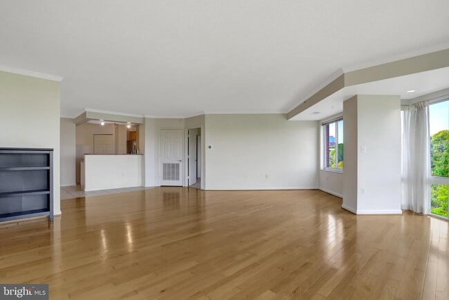Foto del edificio - 3101 N Hampton Dr