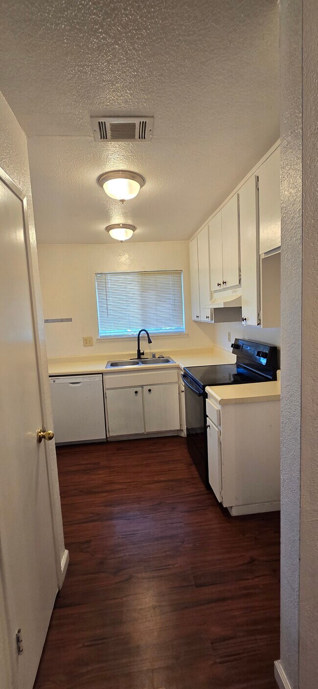 Cocina - 3318 Blue Ridge Cir