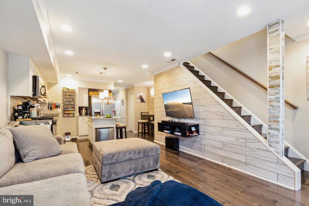 Foto principal - 1739 Holbrook St NE