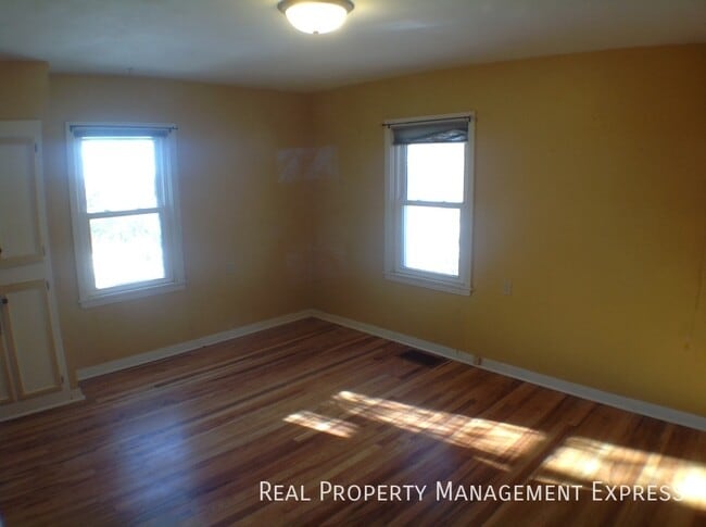 Foto del edificio - 47704 E 69th St