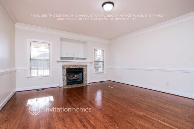 Foto del edificio - 15 Sun Tree Ln