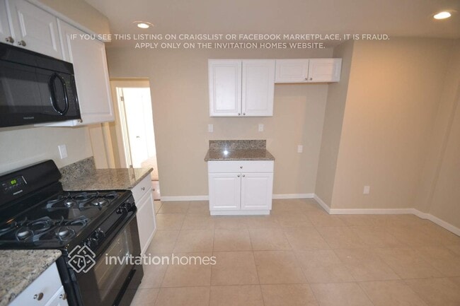 Building Photo - 5712 5th Ave