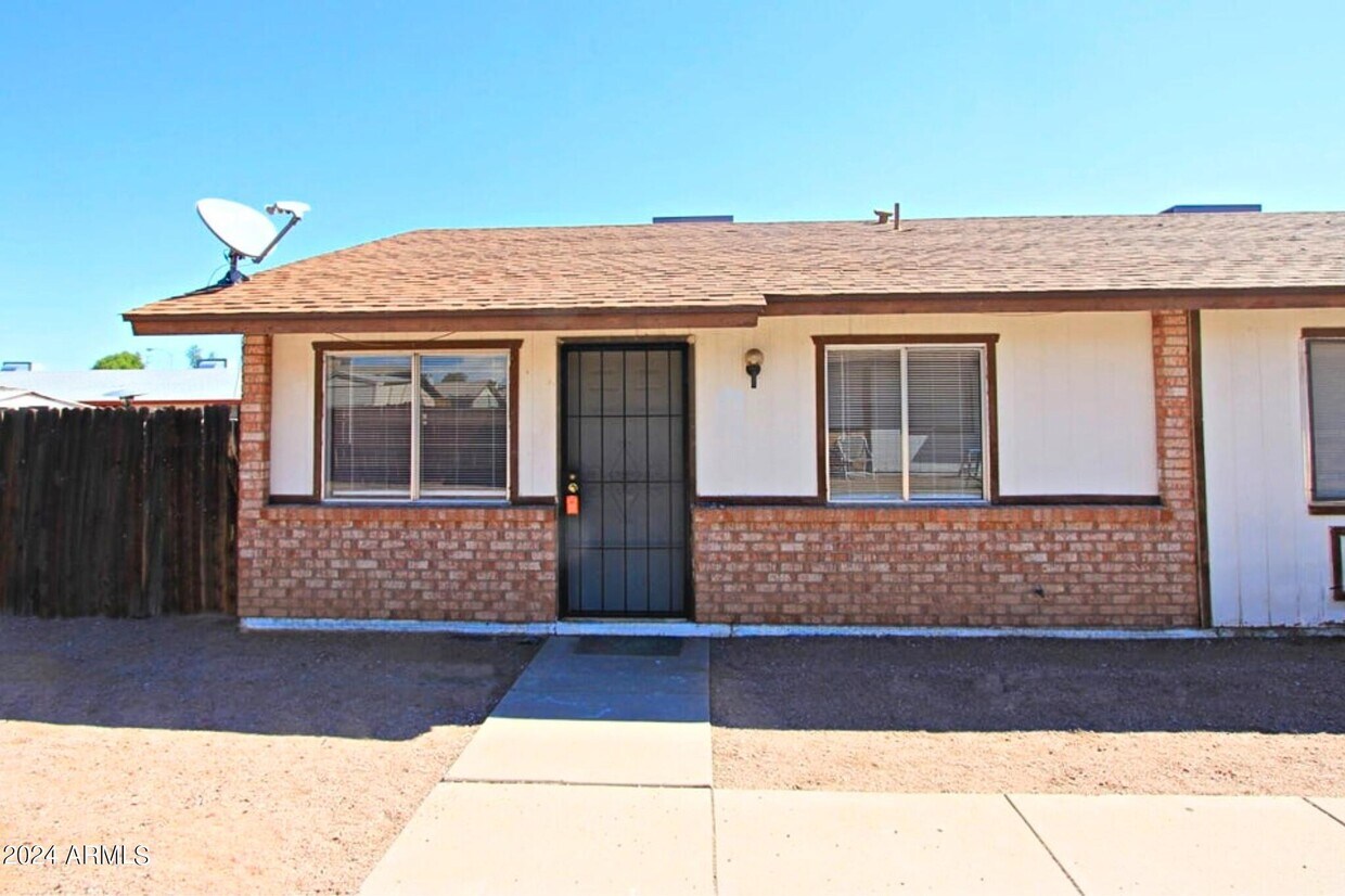 4650 E Caballero St Unit 1, Mesa, AZ 85205 Room for Rent in Mesa, AZ