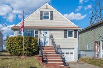 Building Photo - 78 Beechwood Ave