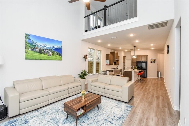 Foto del edificio - 6634 Albany Forest Ct