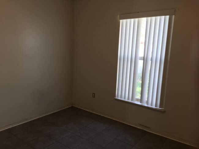 Building Photo - 1620 Westminster Trl