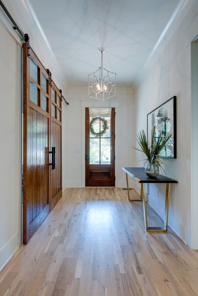 Foto del edificio - 118 Cheekwood Terrace