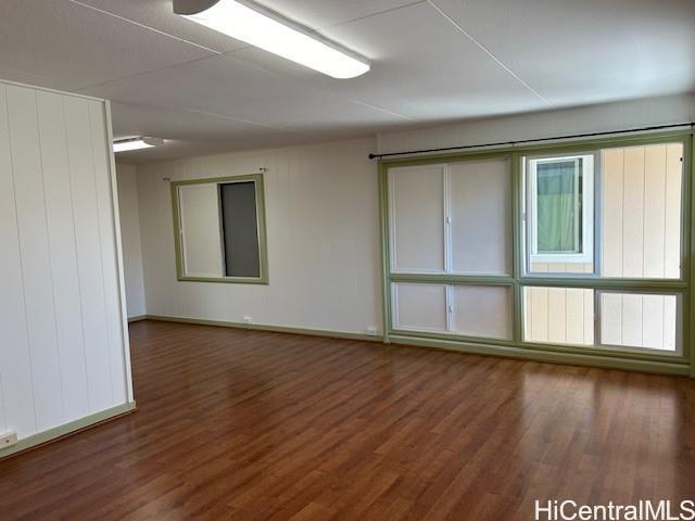 Building Photo - 1356 Palolo Ave