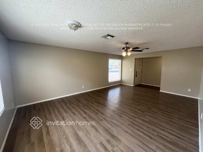 Foto del edificio - 5638 W Comet Ave