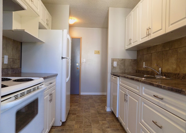 Building Photo - 8111-8196 StreetBlock D - 322