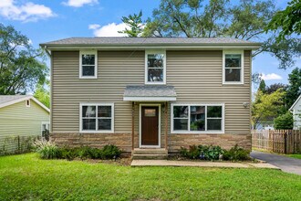 Building Photo - 3403 Ridge Rd