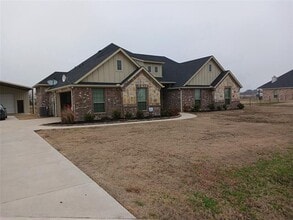 Building Photo - 3815 Co Rd 2208