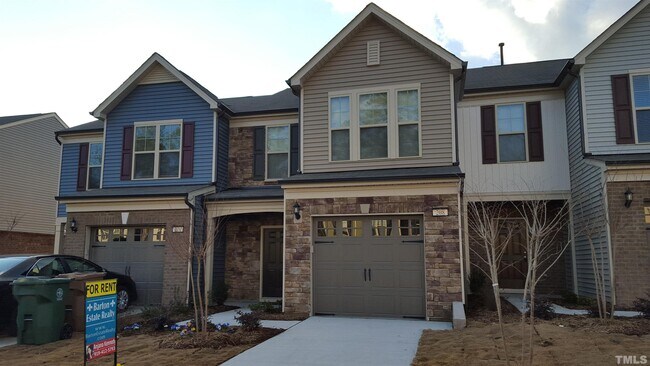 Building Photo - 208 Olivet Loop