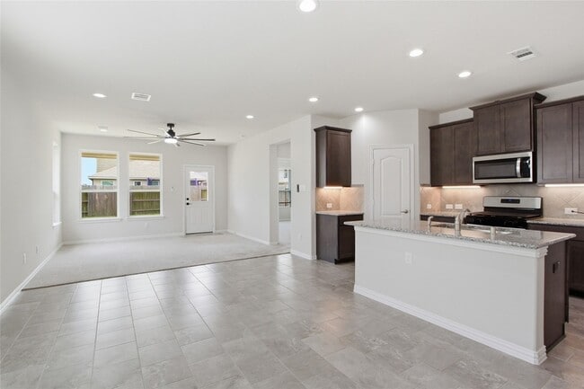 Foto del edificio - 13201 Leisure Cove Dr