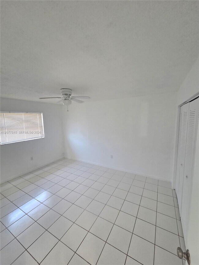 Foto del edificio - 4030 SW 61st Ave