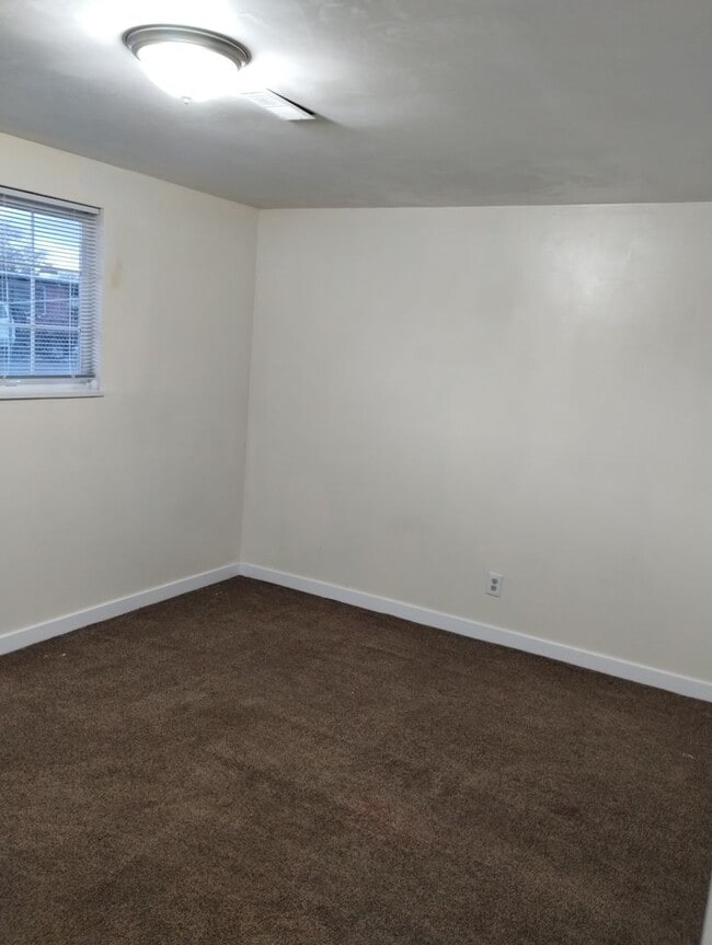 Foto del edificio - 3193 Meadowlark Dr