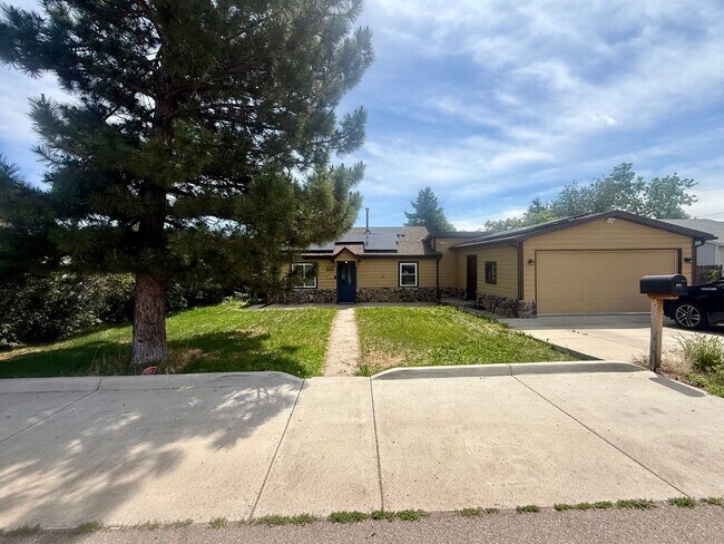 Foto del edificio - Spacious Remodeled Single Family Ranch Home in Golden!