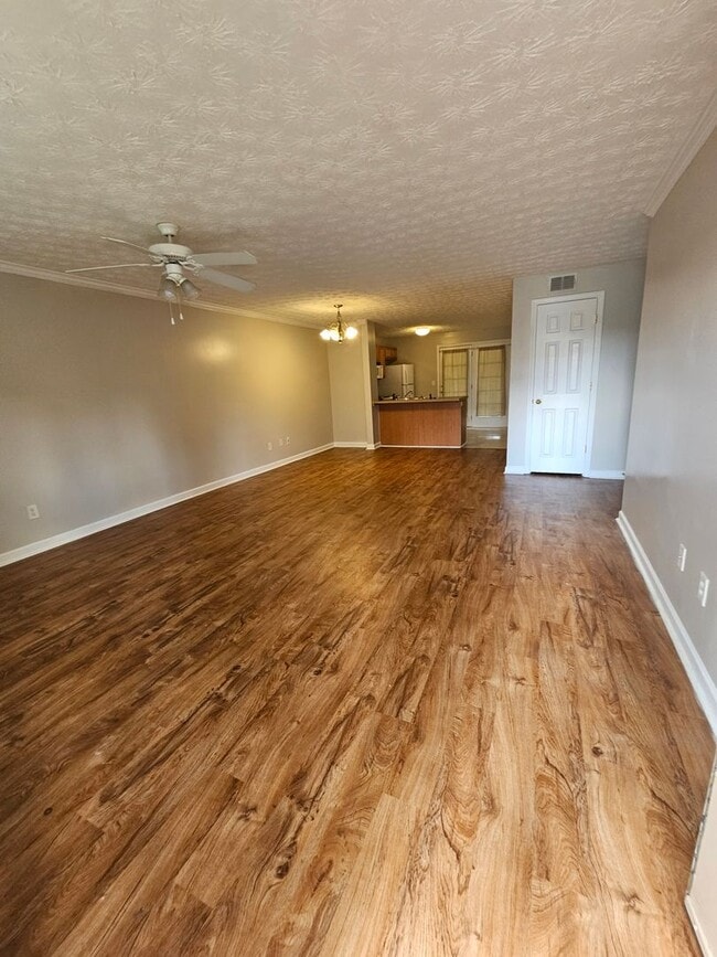 Building Photo - Awesome 2br 2ba downstairs apartment in The Grove!
