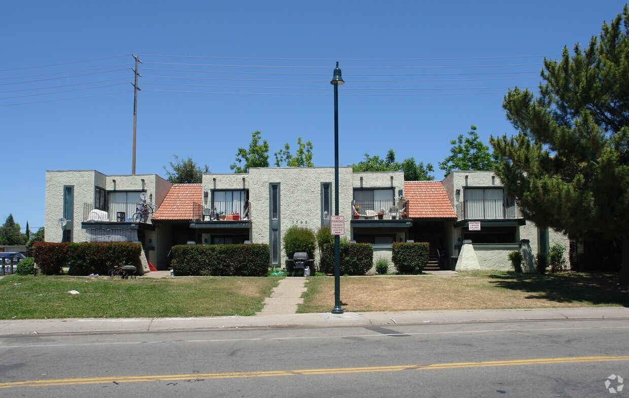Primary Photo - 7795 Sayonara Dr