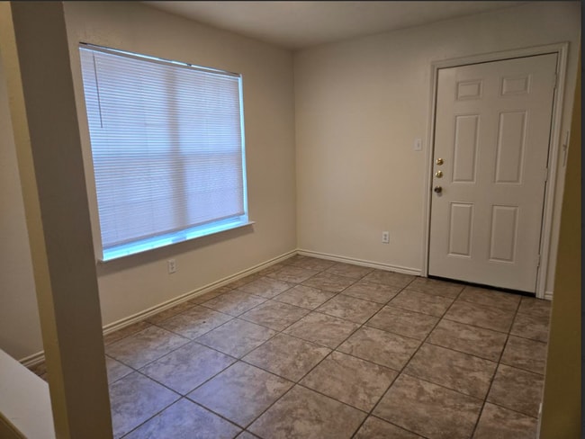 Photo - 1706 Dexter Dr S Townhome