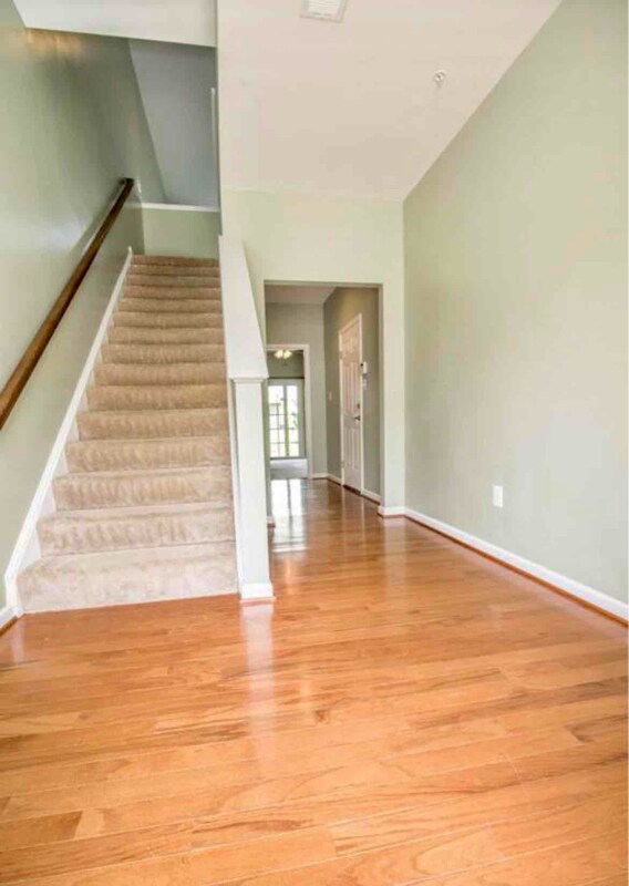 Building Photo - 23141 Foxglove Way
