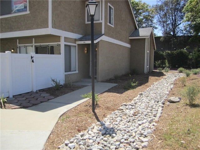 Building Photo - 2321 S Magnolia Ave