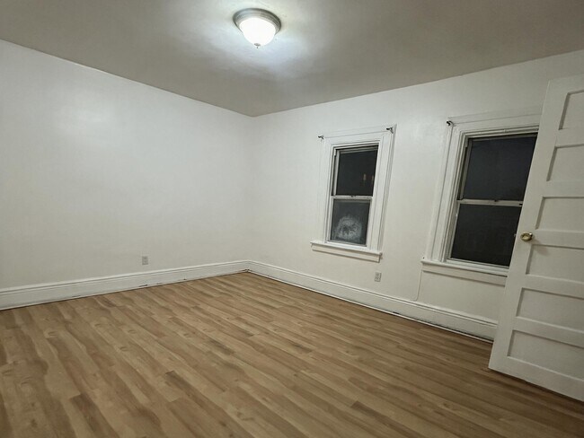 Foto del edificio - 865 Troy Ave