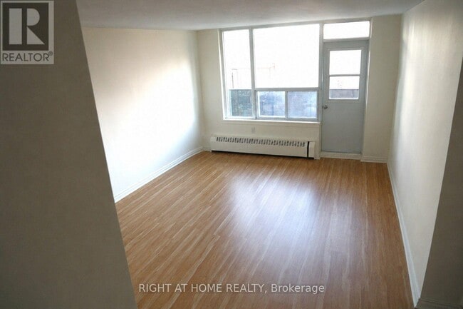 Building Photo - 235 Grandravine Dr