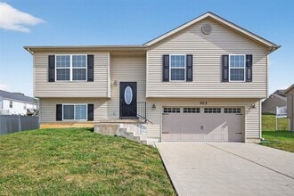Building Photo - 303 Shadow Trace Dr