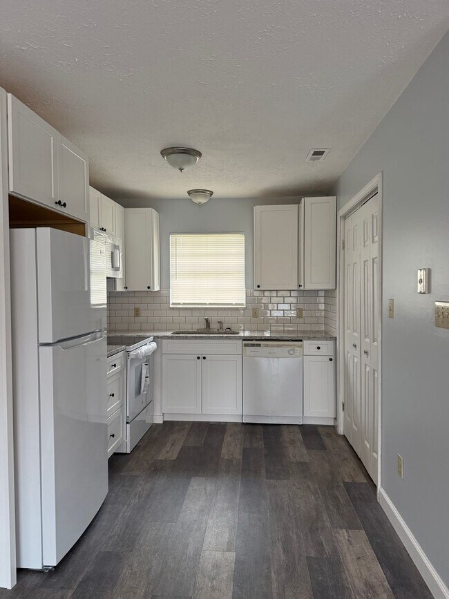 Foto del edificio - Charming 2 Bedroom, 1 Bath Duplex in Maryv...