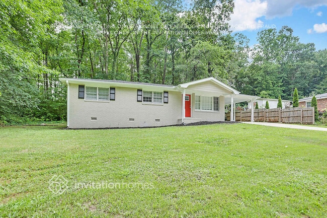 Building Photo - 7039 Carolyn Cir