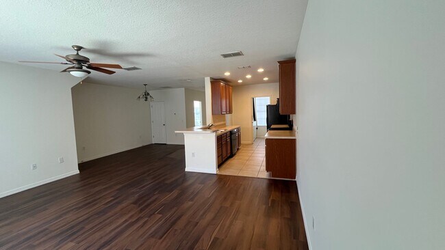 Foto del edificio - 3166 Riachuelo Ln