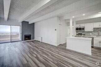 Building Photo - 130 N Pearl St