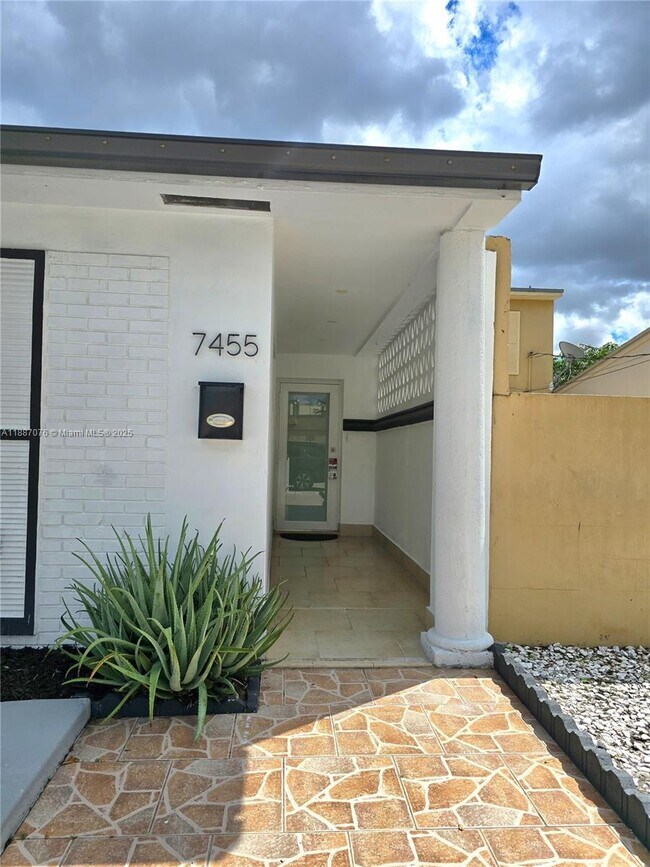 Foto del edificio - 7455 W 16th Ave