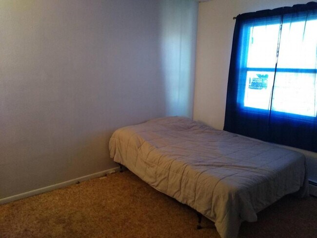 Building Photo - 1822 MacTavish Ct #5