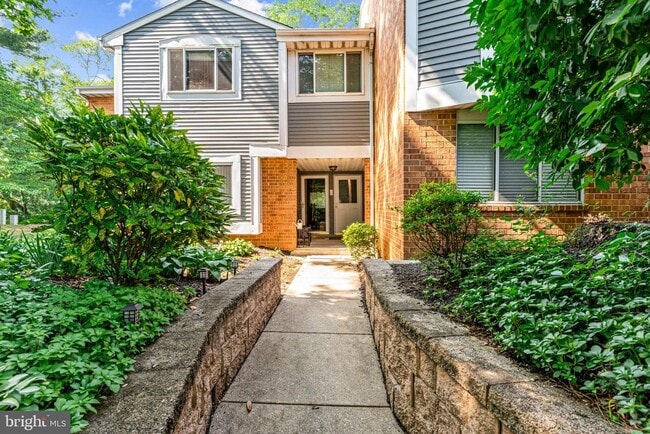 Building Photo - 105 Mulberry Cove