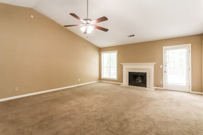 Building Photo - 4516 Legend Hollow Ln