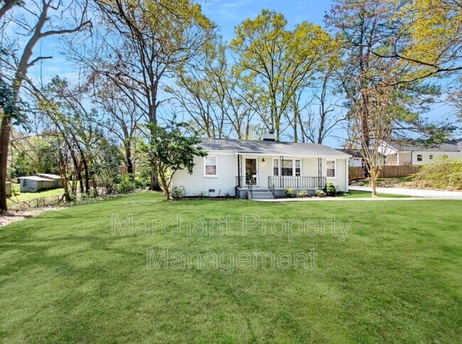 Foto del edificio - 8 E Circle Ave