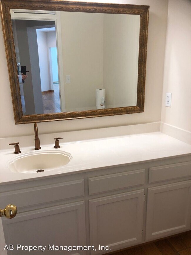 Building Photo - 4 br, 3 bath House - 2509 Canyon Lakes Dri...