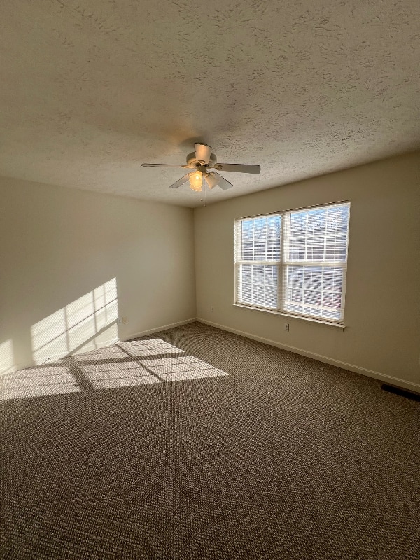 Foto del edificio - 57 Haven Ct