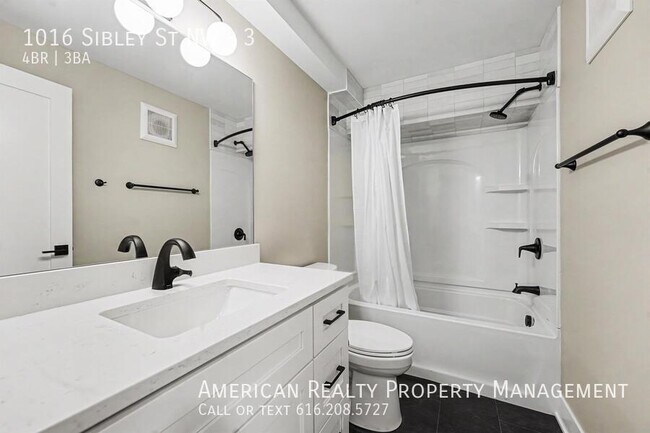 Foto del edificio - 1016 Sibley St NW