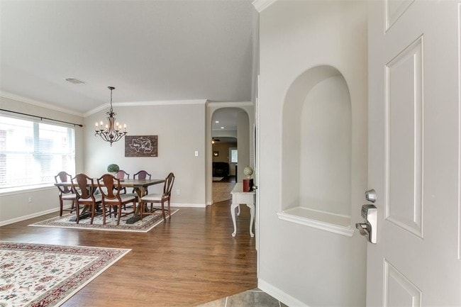 Building Photo - 10719 Lyndon Meadows Dr